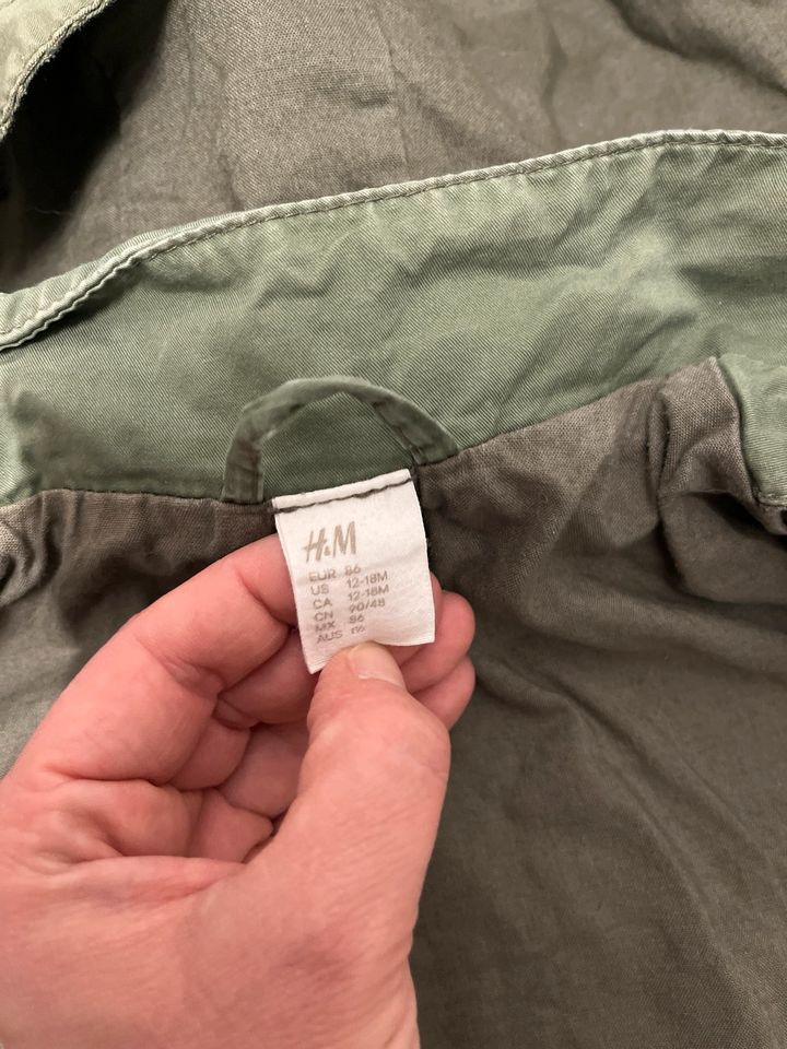 Übergangsjacke Parka Gr. 86 Khaki Kinderhacke von H&M in Pettendorf