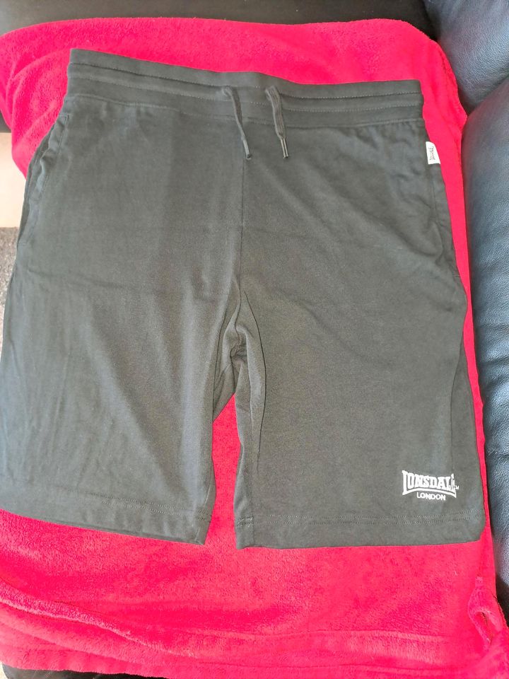 Lonsdale Shorts in Gelnhausen