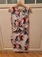 Cocktailkleid Sommerkleid, Amisu, Stretch, Rosen, Größe 40 Brandenburg - Dallgow Vorschau