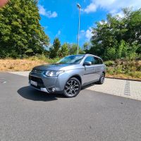 Mitsubishi Outlander 2,2 DI-D Instyle 4WD 7SITZE Nordrhein-Westfalen - Erftstadt Vorschau