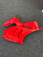 Rechte Seitenverkleidung right panel Ducati Panigale V4 4803C491A Bayern - Pastetten Vorschau