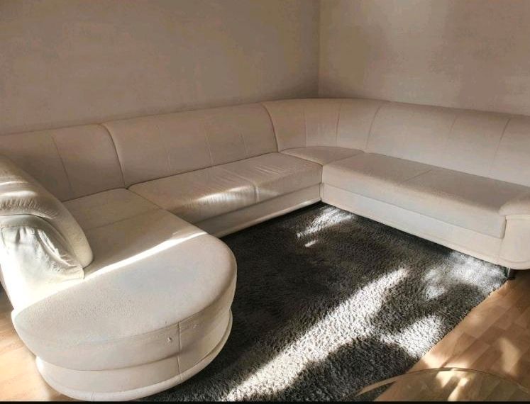 sofa Weiß mit Bett funktion in Hildesheim