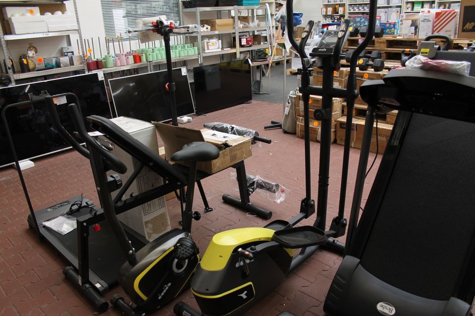 Sportgeräte, Fitness, Heimtrainer, Rudergerät,Ergometer, Laufband in Berlin