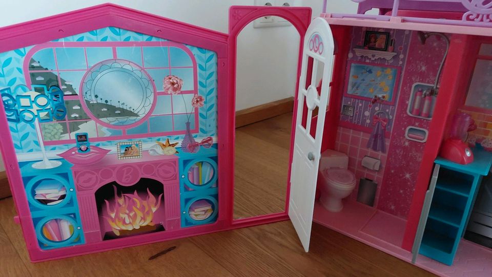 Barbie Haus klappbar in Denkendorf