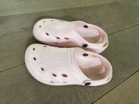 Wasserschuhe, ähnlich Crocs, Wassersandalen, Gr. 37 Hessen - Bad Homburg Vorschau