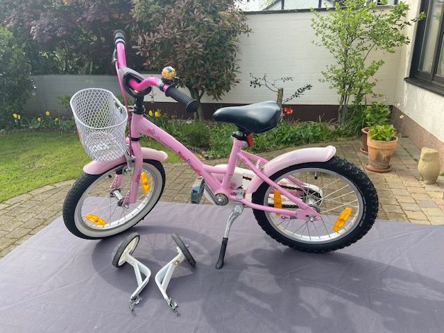 Kinder-Fahrrad mit Stützräder 16 Zoll Farbe Pink in Wiesbaden