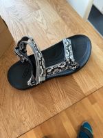 Teva Sandale Damen Gr.40 - neu, nur rechter Fuß Nordrhein-Westfalen - Neuss Vorschau