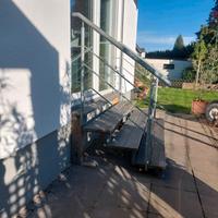 Außentreppe stahlverzinkt mit Bankirai Treppenstufen und Geländer Nordrhein-Westfalen - Niederkassel Vorschau