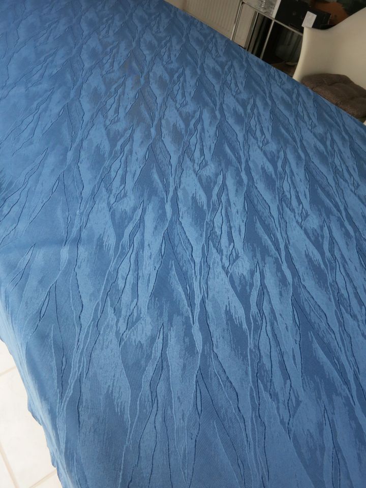 Tischdecke oval ca. 160x255cm, mittelblau, Polyester in Landshut