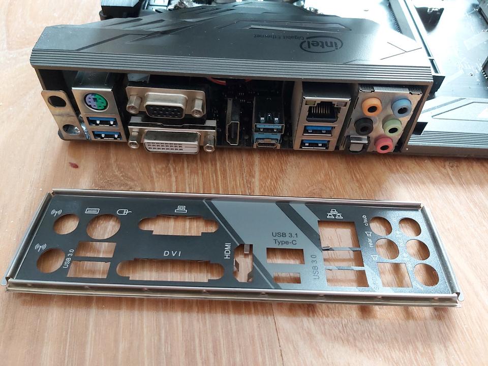 PC - WIN 11 Pro, ASRock, i5-8400,32GB-DDR4, SSD 2TB, RTX 2060 in Brandenburg an der Havel