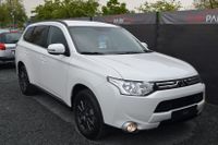 Mitsubishi Outlander 2.0 MIVEC Automatik Invite 4WD 1.Hand  PDC Dresden - Leuben Vorschau