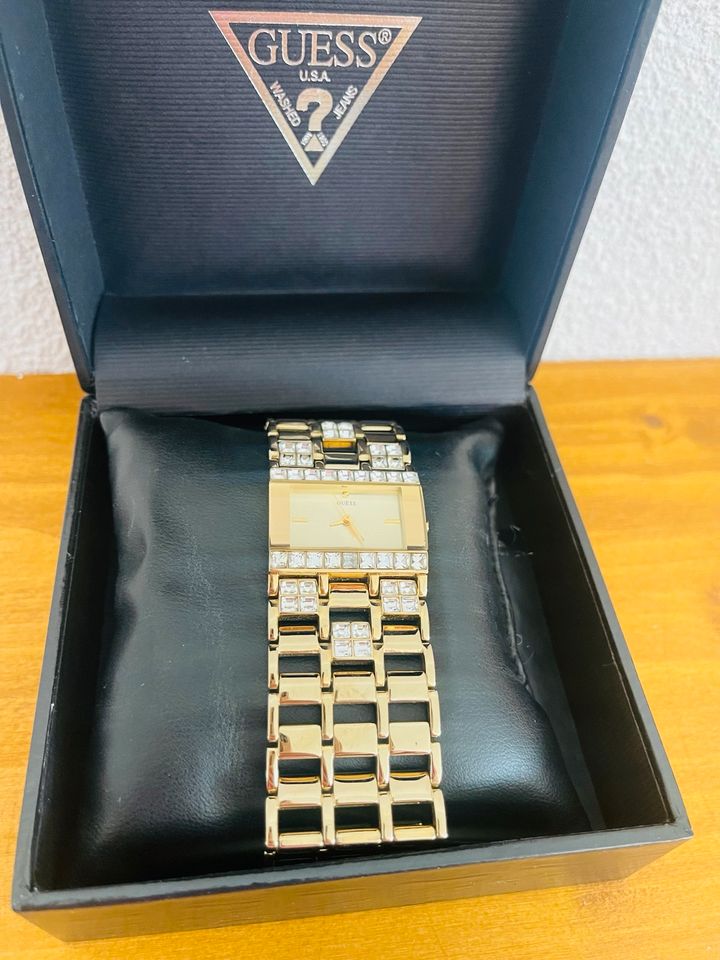 GUESS Armbanduhr Damen in Hösbach