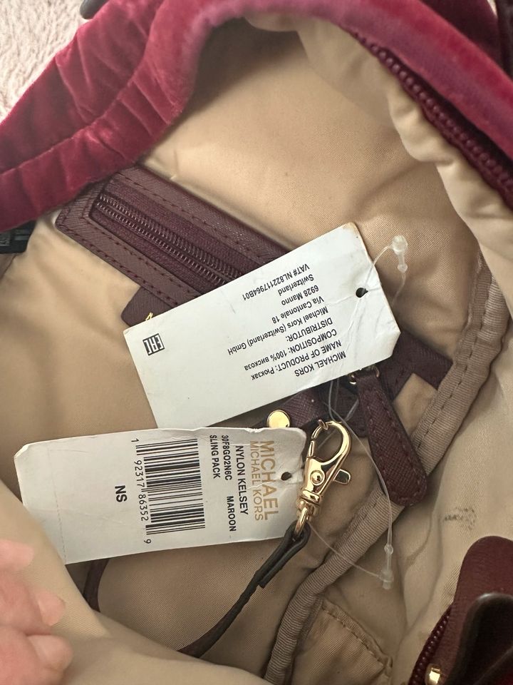 Michael Kors Rucksack samt klein in Pulheim