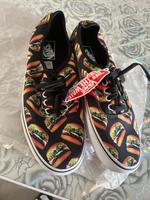 Classic Vans Schuhe Burger Design neu EU44 / US10.5 Wuppertal - Langerfeld-Beyenburg Vorschau