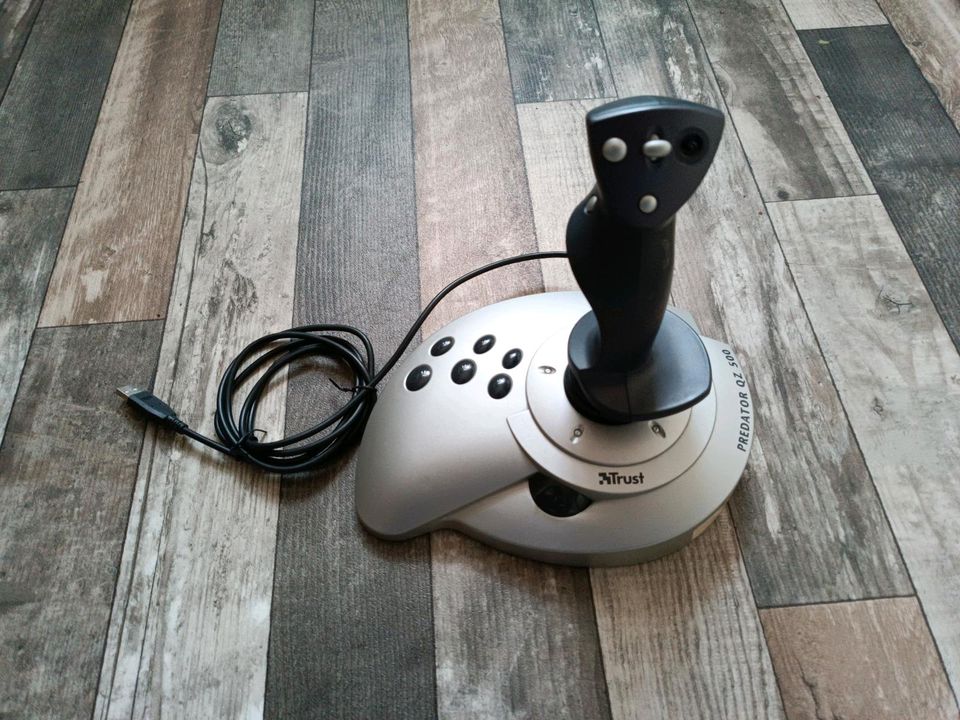 Joystick Trust Predator QZ 500 in Sachsen - Treuen | Weiteres PC Zubehör  gebraucht kaufen | eBay Kleinanzeigen ist jetzt Kleinanzeigen