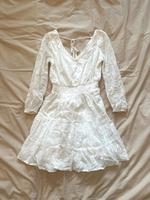 Hollister | Volantkleid mit Stickerei | Preis VB | Blitzversand München - Moosach Vorschau