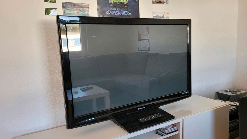 Panasonic Plasma TV 50" mit Fernbedienung Kabel+Fuss in Bremerhaven