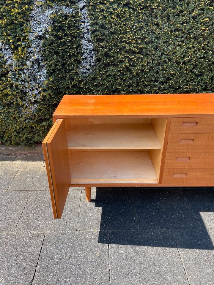 ◤ sideboard von poul dogvad hundevad 1960er Teakholz lowboard Vintage Design mid Century Schrank Dänisch Kommode 50er 60er 70er Retro Teak Holz anrichte Buffet Danish Schubladenkommode in Berlin