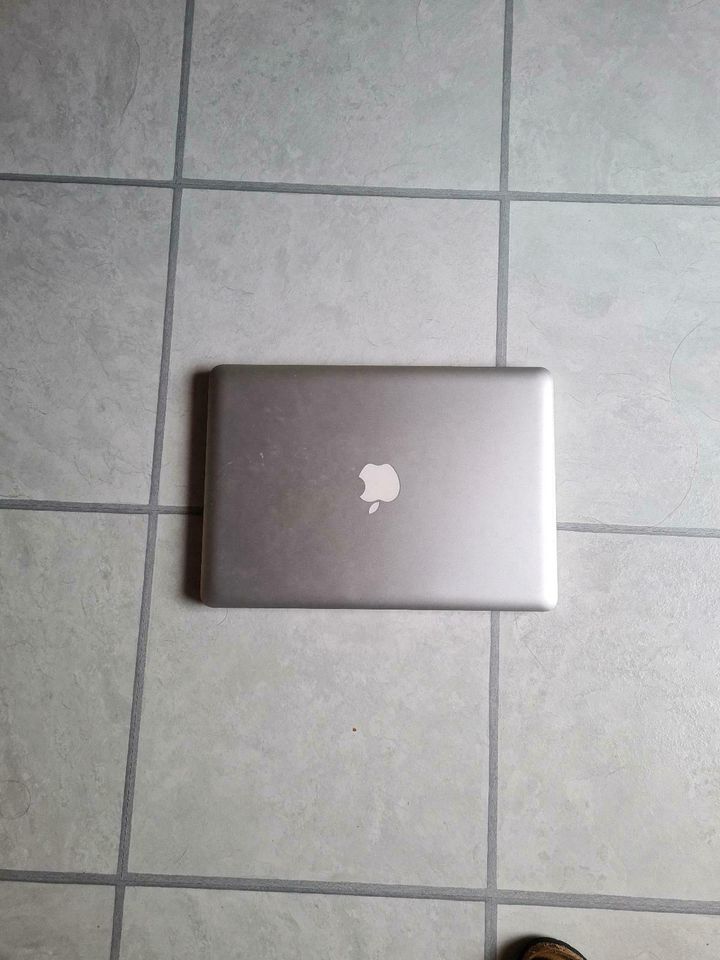 Mac Book Pro 2012 in Mettmann