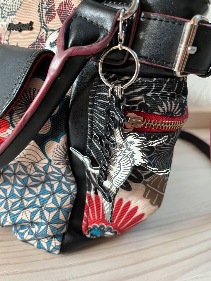 Handtasche Desigual/ Mcbee Mini Japan Fresh - 2000/Schwarz in Niedersachsen  - Hameln | eBay Kleinanzeigen ist jetzt Kleinanzeigen