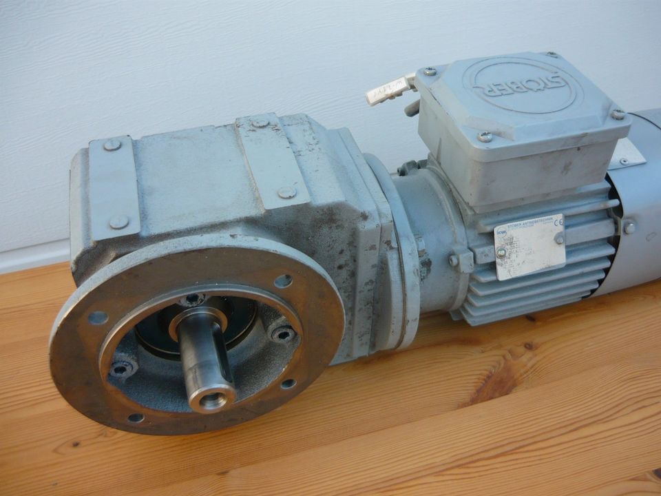 Stöber K21R 71 K4 Getriebemotor 0,25 kW 68 U/min 33 Nm. TOP Zusta in Waldstetten