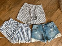 3 kurze Jeans Hosen Shorts Gr. S/M Only, H&M, Vero Moda Kr. München - Ismaning Vorschau