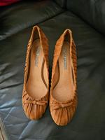 Pumps von Buffalo Gr. 40 Wildleder wie NEU Pankow - Prenzlauer Berg Vorschau