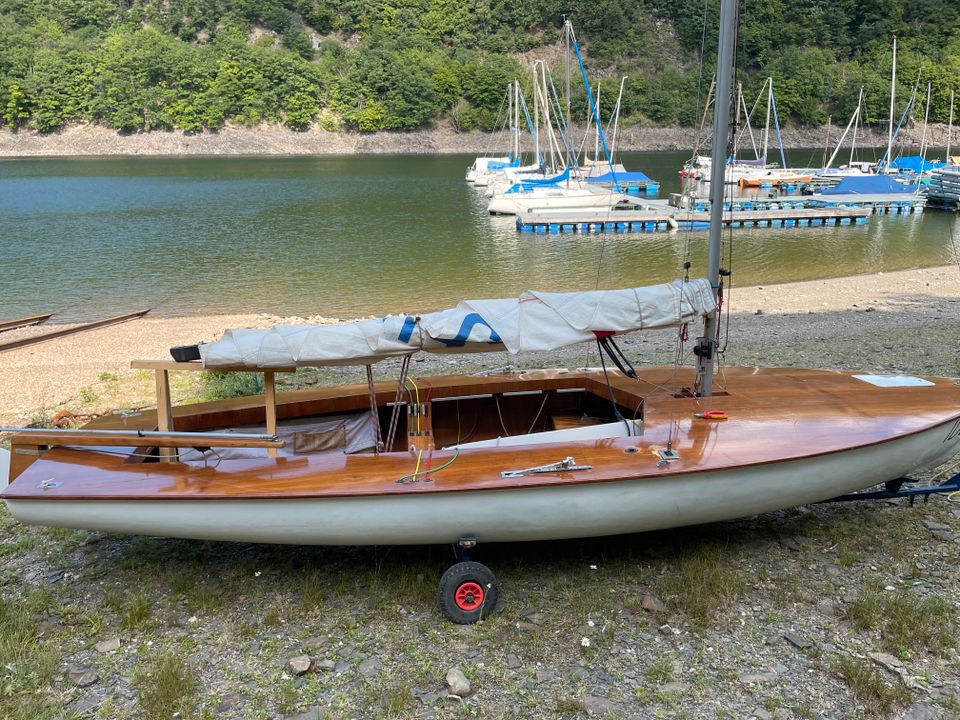Mader Korsar - Jolle - Holzboot in Swisttal
