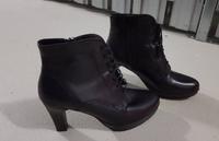 Stiefelette schwarz glänzend Gr. 38 Tamaris - ungetragen - neu - Kr. München - Aschheim Vorschau