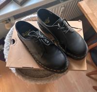 Doc Martens, Größe 39, kurze Stiefel in schwarz Berlin - Charlottenburg Vorschau