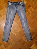Stylische Jeans, Gr.28 von FB Sister Baden-Württemberg - Singen Vorschau