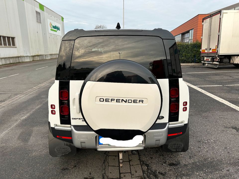 Land Rover Defender 110 D240 HSE – Fast Voll Ausstausstattung in Hagen