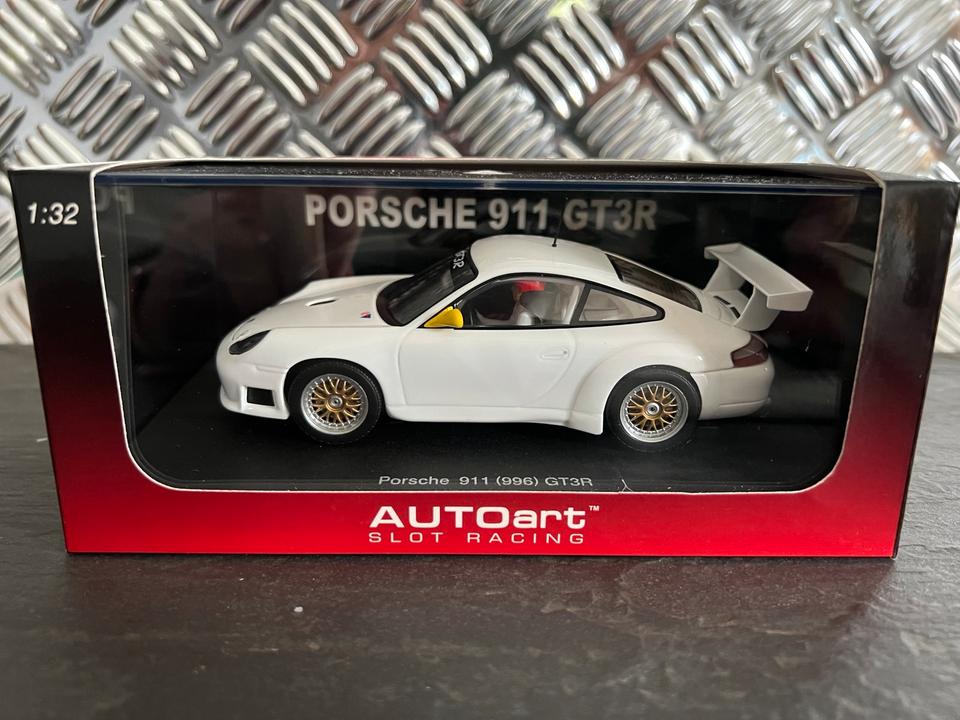 AUTOart Slotcar Porsche 911 996 GT3 R neu OVP