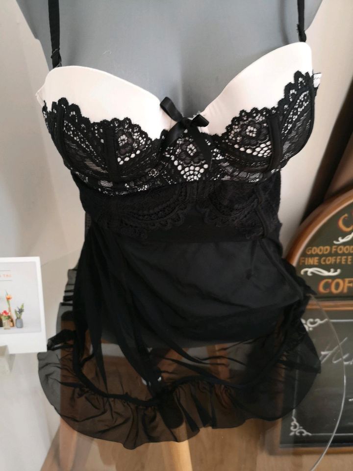 Hunkemöller dessous weiß schwarz S babydoll neglige in Lichtentanne