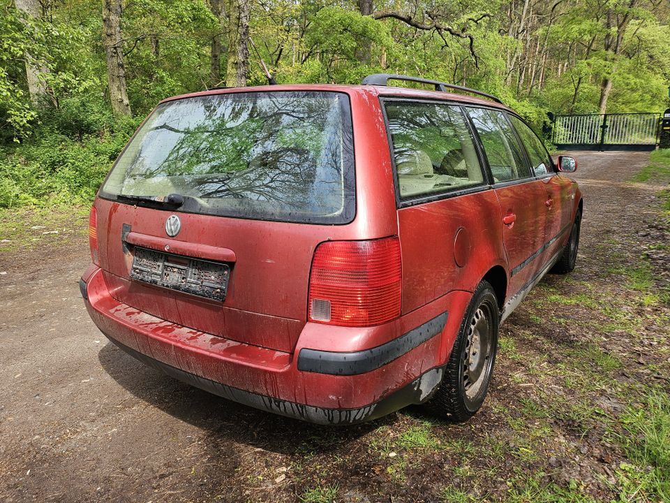 Volkswagen Passat Variant 1.8 // Klima // Leder // in Potsdam