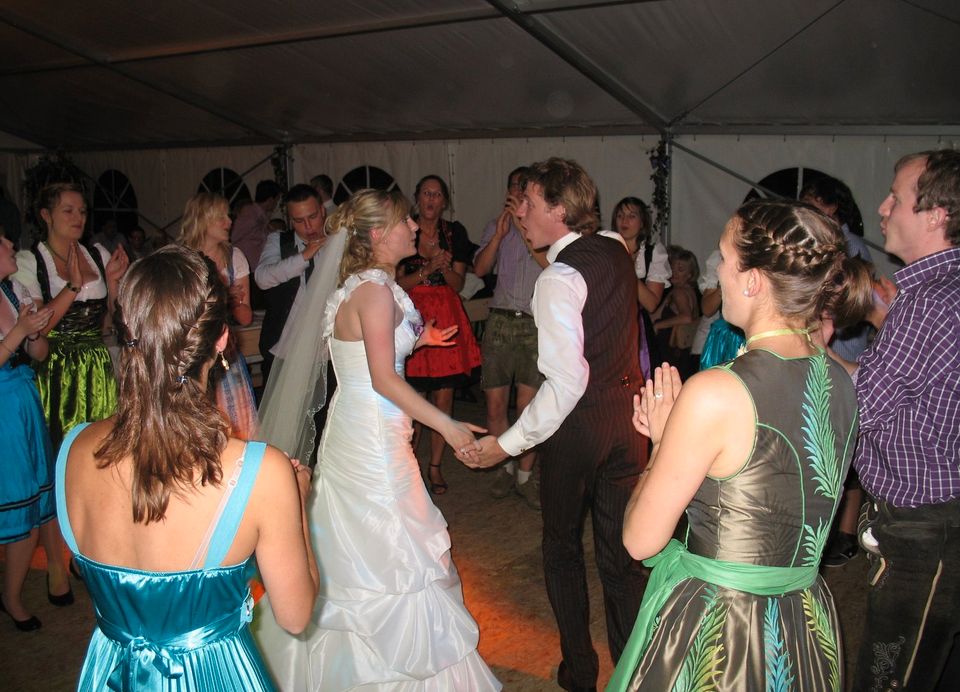 DJ für Hochzeit, Geburtstag, Firmenevent und sonstige Parties in Vilsbiburg