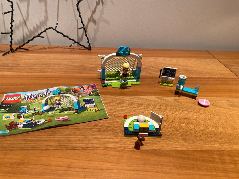 LEGO Friends Fussballtraining mit Stephanie 41330 (interactive) in  Bielefeld - Bielefeld (Innenstadt) | Lego & Duplo günstig kaufen, gebraucht  oder neu | eBay Kleinanzeigen ist jetzt Kleinanzeigen