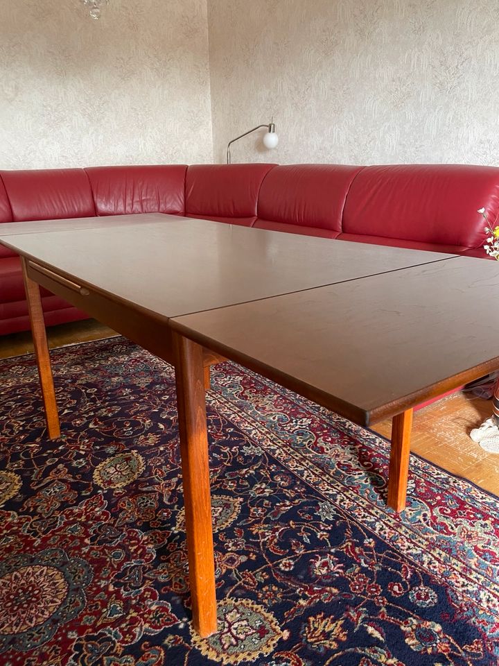 Tisch / Esstisch / Holztisch ausziehbar in Augsburg