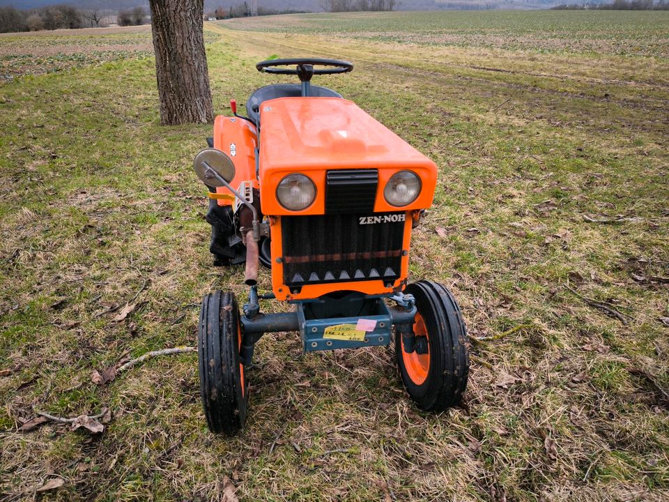 Kubota B6000 2WD ZEN-NOH Kleintraktor Schlepper Oldtimer Agrar in Langula