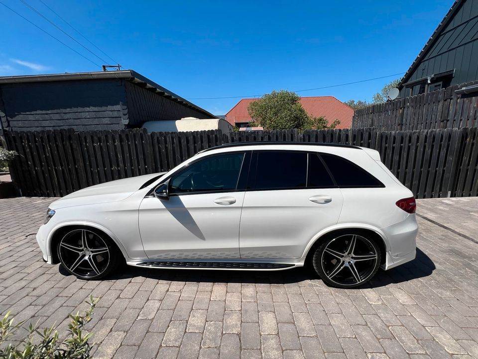 Mercedes GLC 350 D AMG / Tüv / Klima / Pano / ACC / Leder in Eckstedt