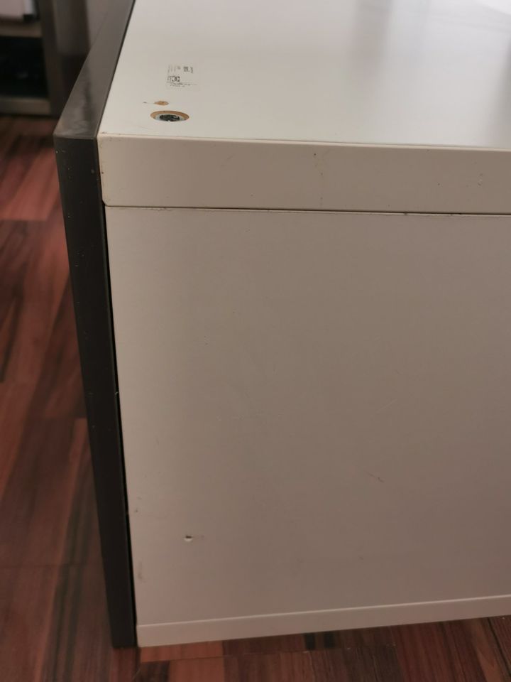 Hängeschrank Ikea Besta Regal Türen Selsviken Hochglanz 120x42x38 in Düren