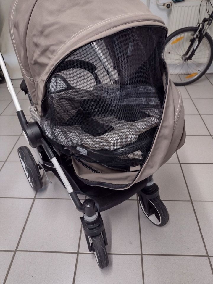 Teutonia Kinderwagen Babywanne, Sportsitz, Fußsack in Kusterdingen