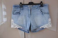 Schöne Jeans Shorts Gr. 40/42 Baden-Württemberg - Wolpertswende Vorschau