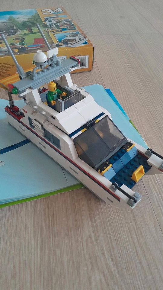 LEGO Creator 31052 - Wohnmobil, Haus und Boot, OVP komplett in Reutlingen