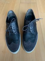 Paul Green Sneaker Schnürschuhe Leder Glitzer silber grau 39 Nordrhein-Westfalen - Borchen Vorschau