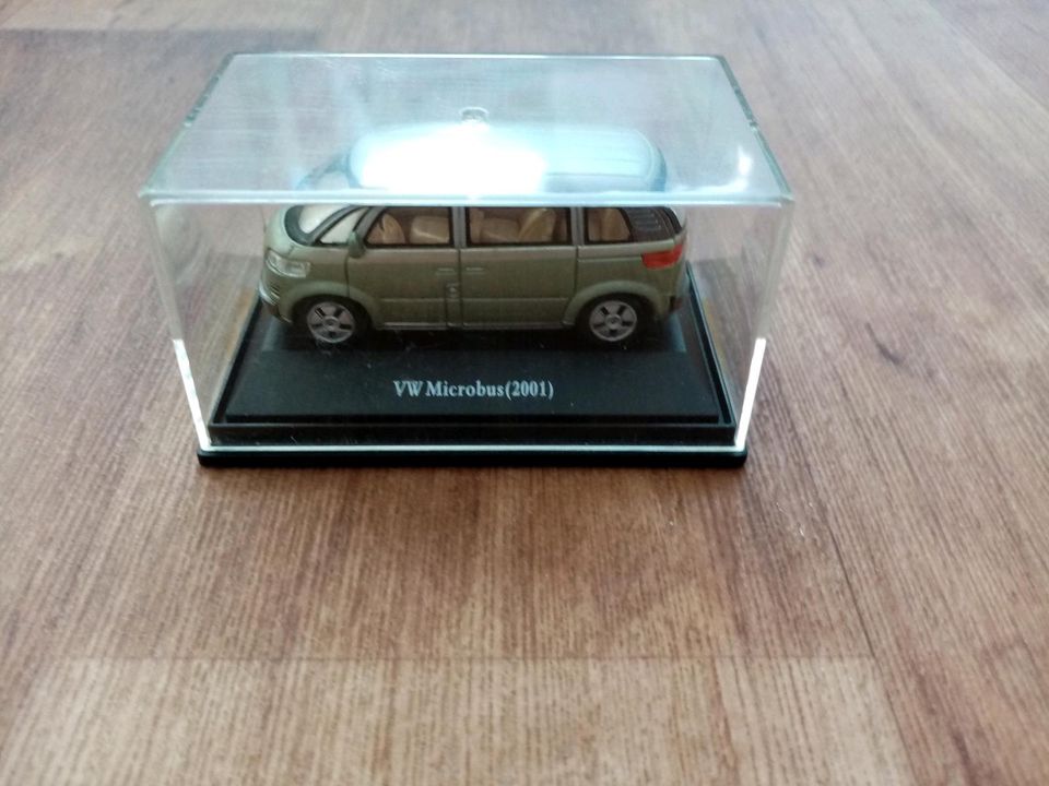 ~Modell-Auto~VW Microbus~grün/gold~NEU~ in Berlin