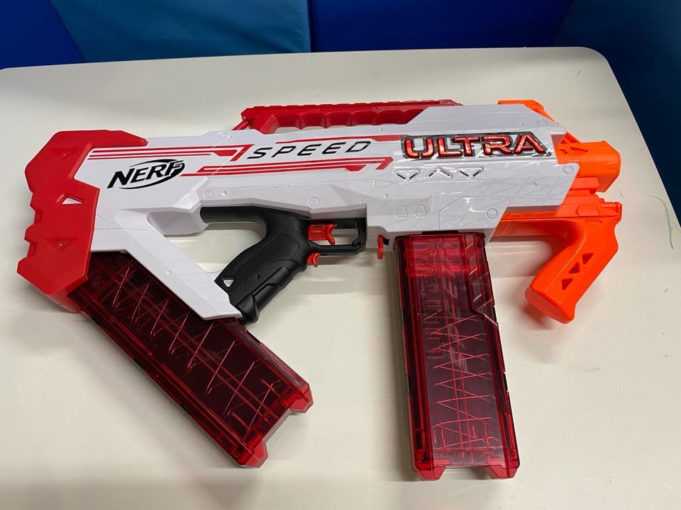 Nerf Ultra Speed mit Motor in Nordrhein-Westfalen - Solingen