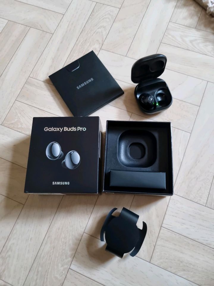 Samsung Galaxy Buds Pro schwarz in Eisingen