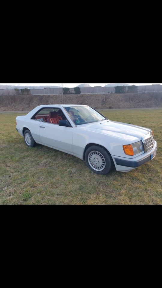 Mercedes w124  230 Coupe c124 in Kirchentellinsfurt