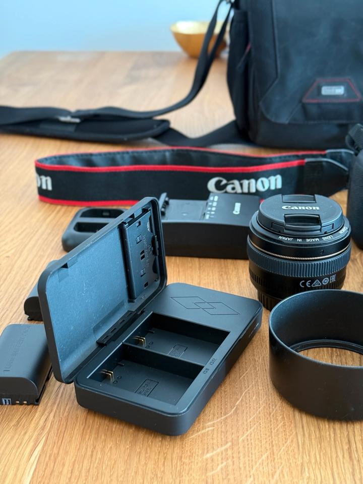 Canon 80D Bundle mit Tamron 24-70mm G2, Canon 50mm 1.4, Zubehör in Berlin